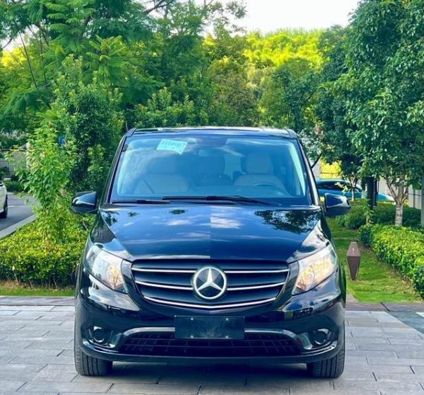 惠盈财富 33万奔驰威霆一年跌10万，豪华9座真香，油耗高值吗？